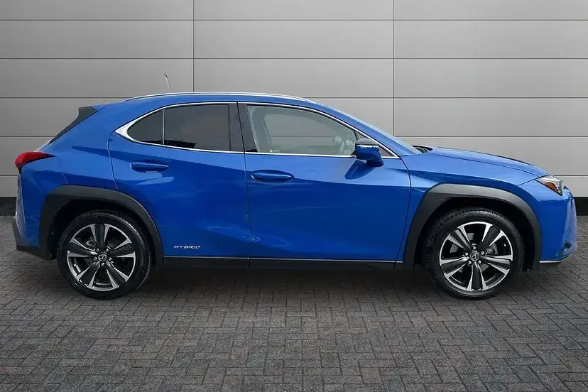 Used Lexus UX 181 HP (133 kW) 2020 Celestial blue SUV