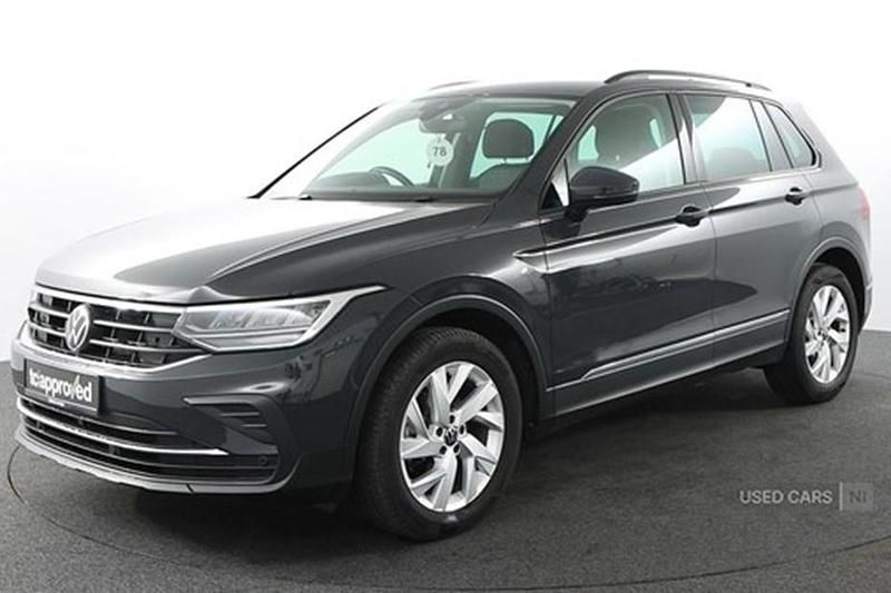 Grey Used 2023 VW Tiguan Life SUV | £21,495 (Super price) - Image 1/1