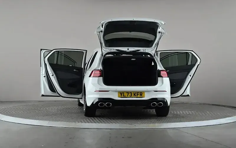 Used VW Golf VIII R 320 HP (235 kW) 2024 White Hatchback