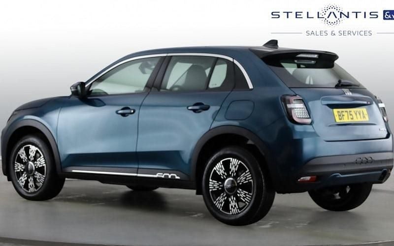 New Fiat 600 Icon 134 HP (98 kW) 2025 Green SUV