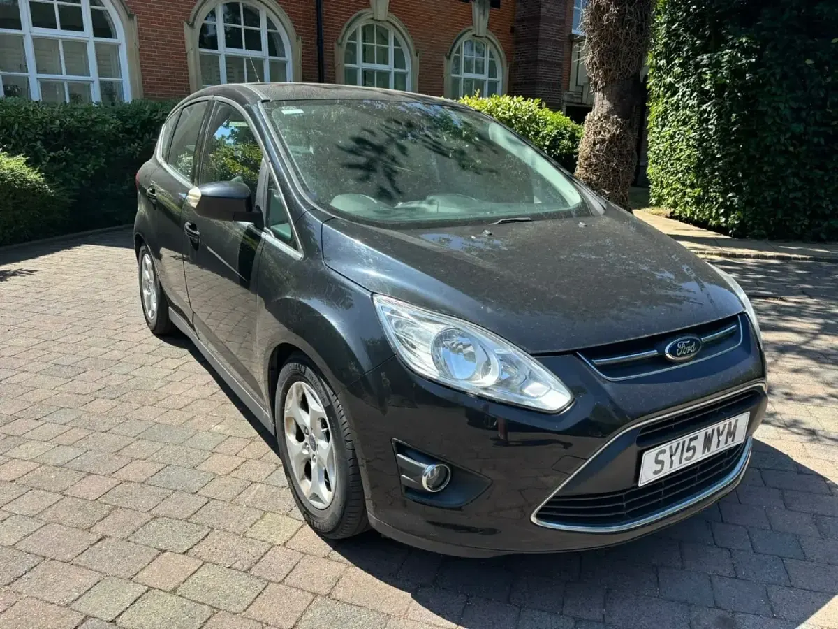 Used Ford C-MAX Zetec 2015 Black MPV