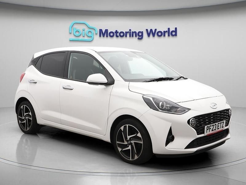 White Used 2023 Hyundai i10 Premium Hatchback | £13,600 (Fair price) - Image 1/4