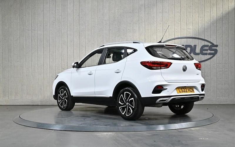 Usado MG ZS Exclusive 111 HP (81 kW) 2024 SUV