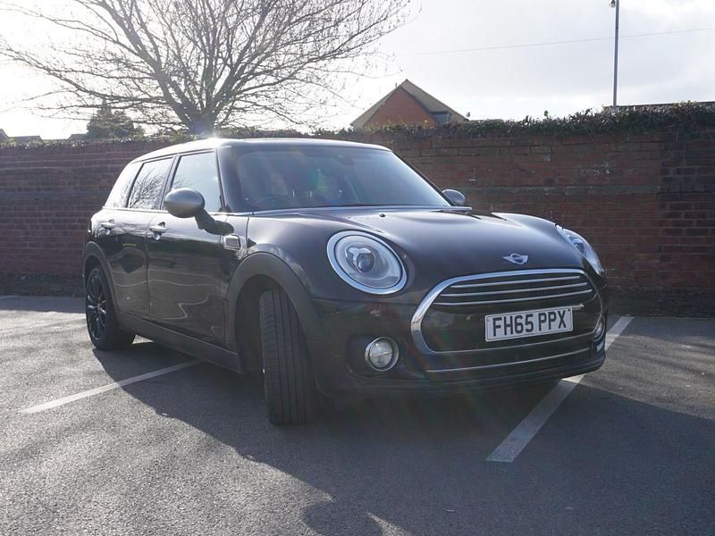 Used Mini Cooper Clubman 136 HP (100 kW) 2015 Black Estate