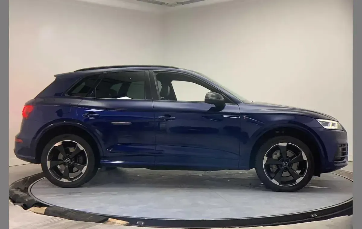 Used Audi Q5 Black Edition 187 HP (137 kW) 2020 Blue SUV