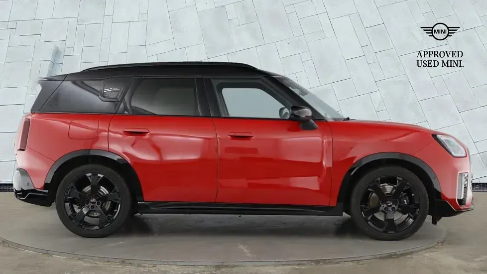Used Mini Countryman 215 HP (158 kW) 2024 Red SUV