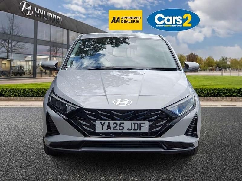 New Hyundai i20 Advanced 99 HP (72 kW) 2025 Grey Hatchback