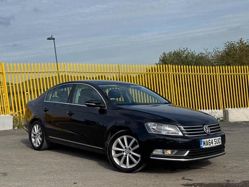 Black Used 2014 VW Passat Executive Sedan | £4,894 (Fair price) - Image 1/4
