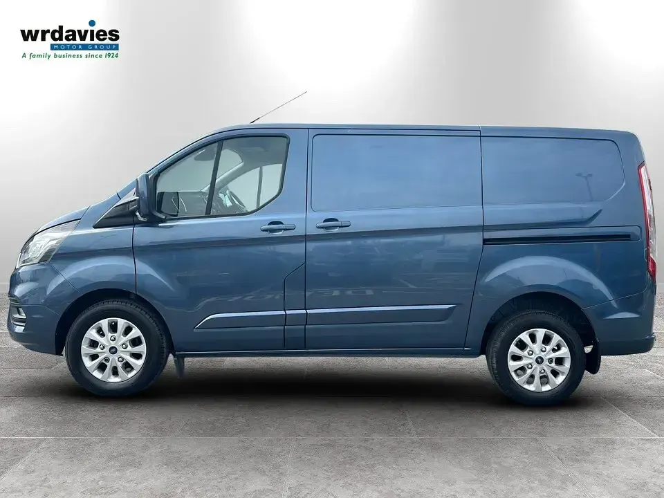 Used Ford Transit Custom Limited 130 HP (95 kW) 2021 Blue Van