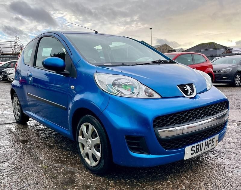 Blue Used 2011 Peugeot 107 Hatchback | £1,450 (Fair price) - Image 1/4