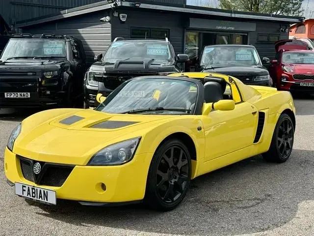 Used Vauxhall VX220 196 HP (144 kW) 2004 Yellow Cabriolet