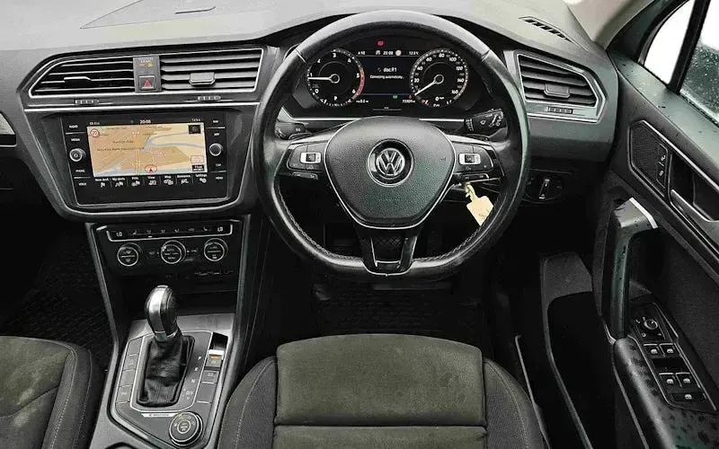 Used VW Tiguan SEL 150 HP (110 kW) 2018 Silver SUV