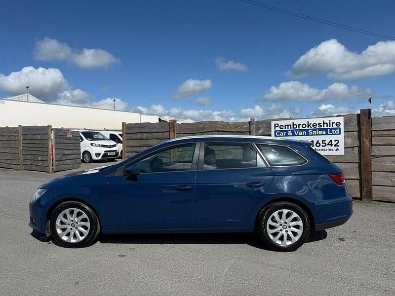 Begagnad Seat Leon Ecomotive 110 HK (80 kW) 2016 Blå Kombi