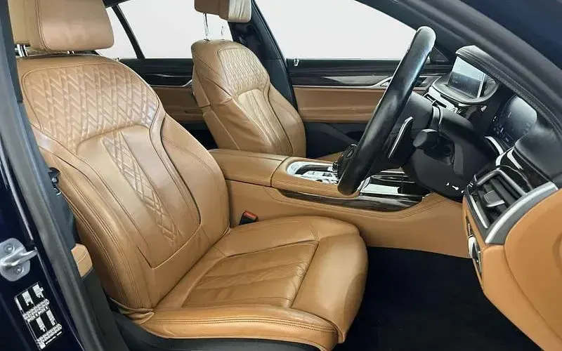 Used BMW 740 M Sport 340 HP (250 kW) 2022 Blue Sedan