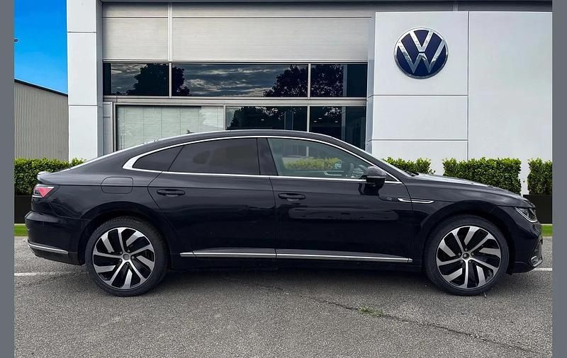 Used VW Arteon R-line 215 HP (158 kW) 2025 Black Hatchback
