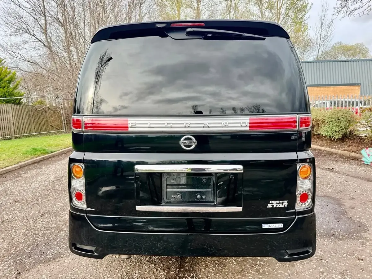 Used Nissan Elgrand 2007 Black MPV