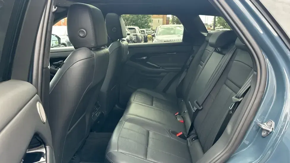 Used Land Rover Range Rover evoque Autobiography 269 HP (197 kW) 2025 Tribeca blue SUV