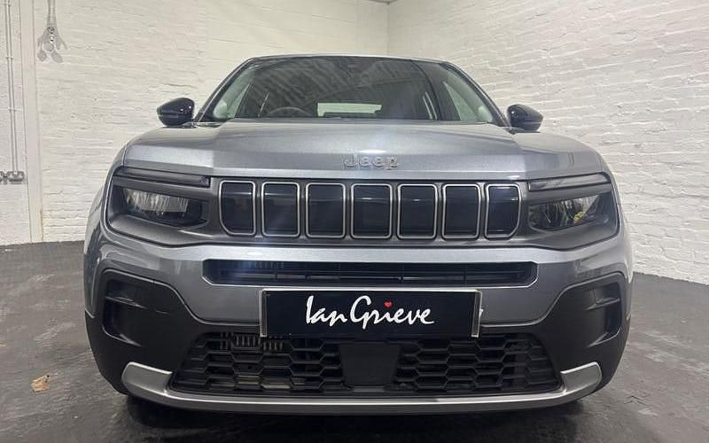 Used Jeep Avenger Altitude 101 HP (74 kW) 2025 Grey SUV