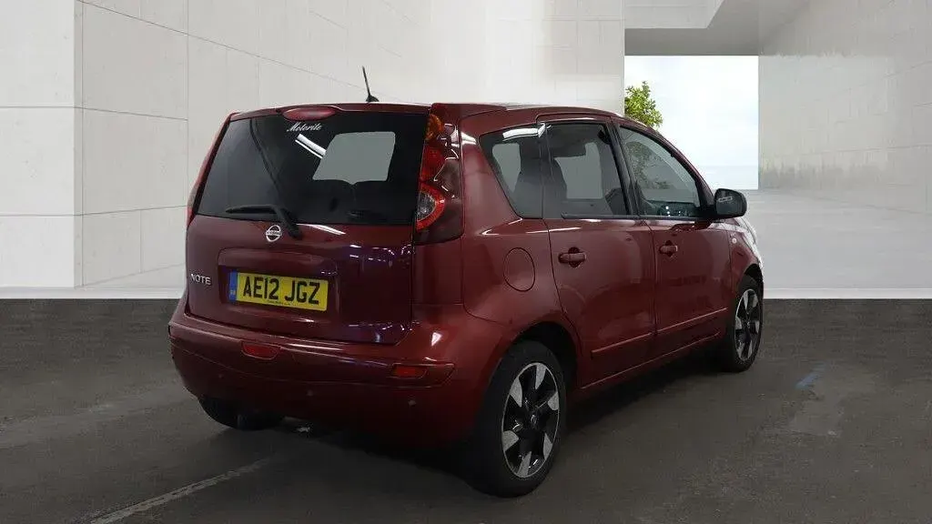 Used Nissan Note N-TEC 110 HP (80 kW) 2012 Red Hatchback