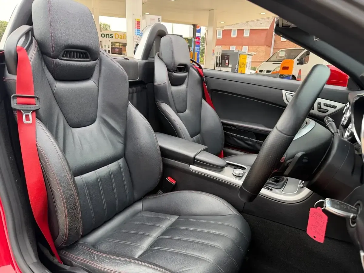 Used Mercedes SLK350 AMG 2011 Red Cabriolet