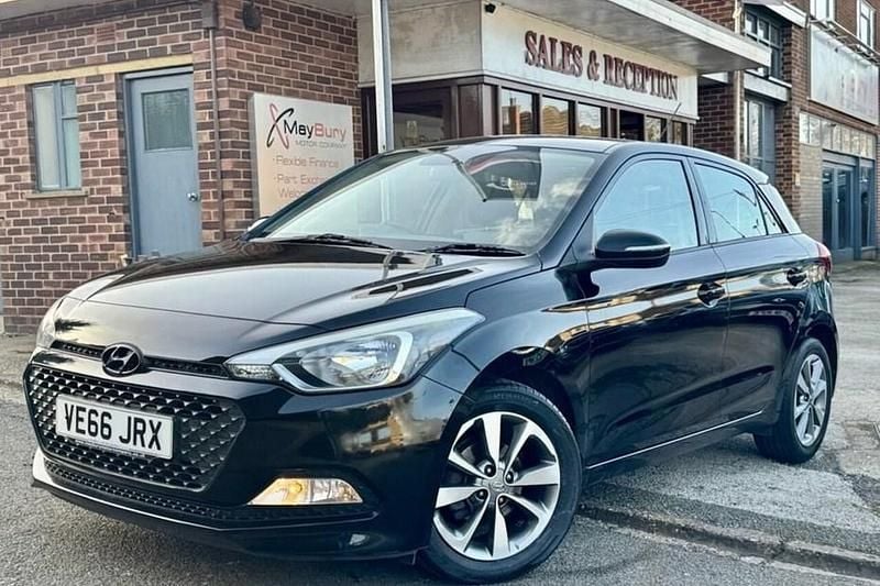 Used Hyundai i20 SE 100 HP (73 kW) 2016 Black Hatchback
