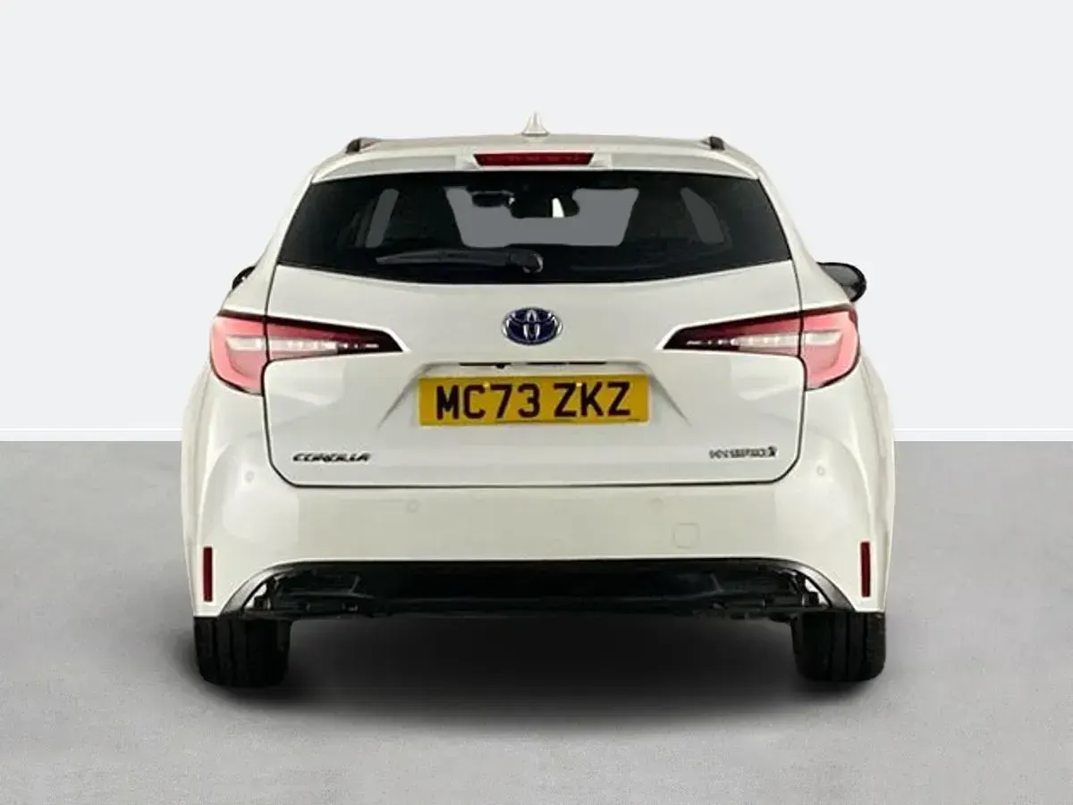 Usado Toyota Corolla 2024 Branco Carrinha