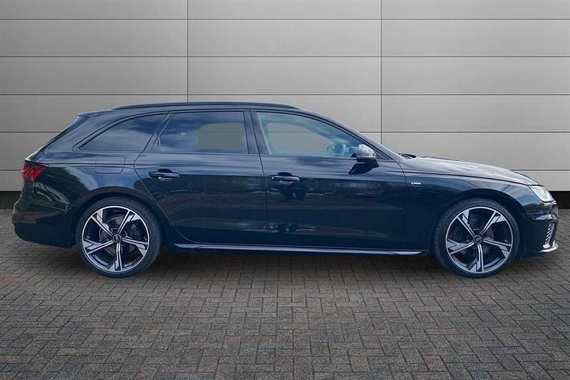 Used Audi A4 Black Edition 150 HP (110 kW) 2023 Black Estate