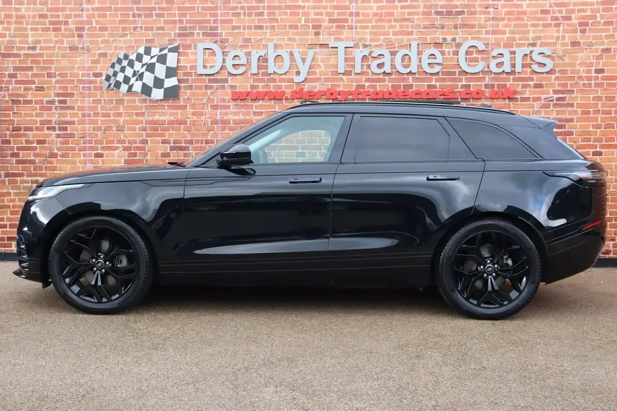 Used Land Rover Range Rover Velar HSE Dynamic 204 HP (150 kW) 2025 Black SUV