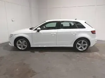 Used Audi A3 e-tron Advanced 204 HP (150 kW) 2020 White Hatchback