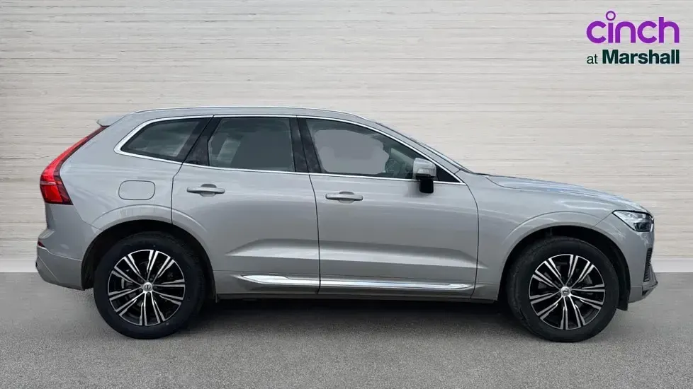 Second-hand Volvo XC60 Inscription 197 CP (144 kW) 2022 Argintiu SUV