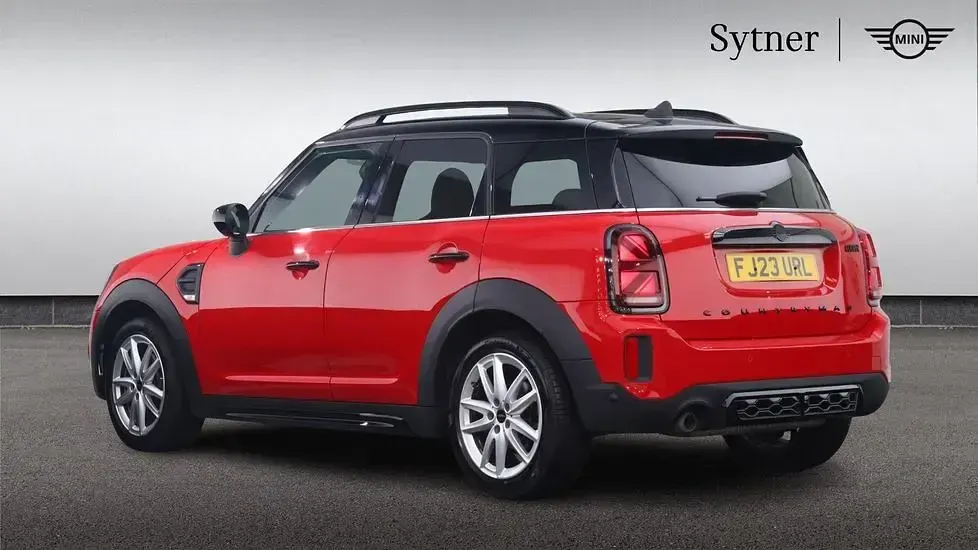 Used Mini Cooper Countryman Sport 134 HP (98 kW) 2023 Red SUV