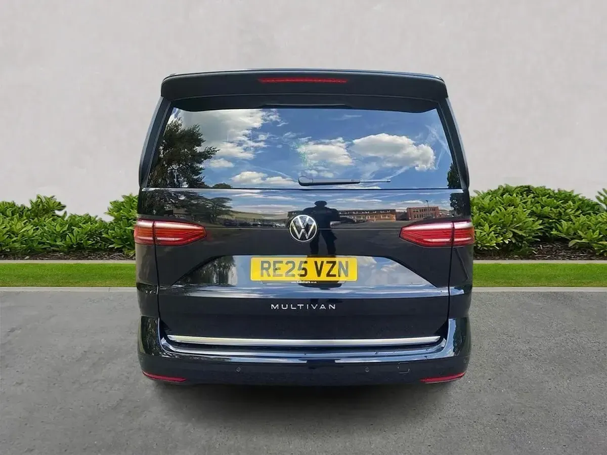 Used VW Multivan Style 204 HP (150 kW) 2025 Black MPV