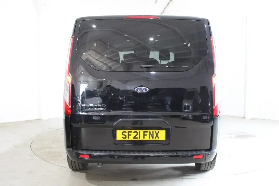 Used Ford Tourneo Custom Titanium 130 HP (95 kW) 2021 Black Van