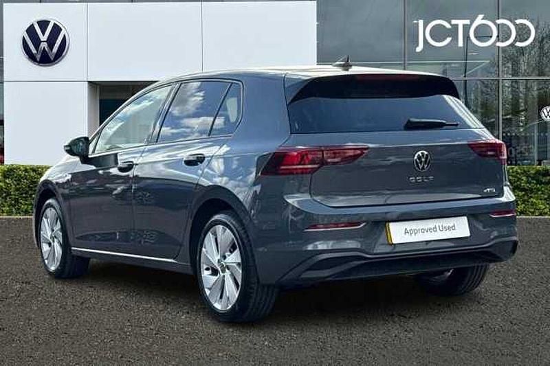 Used VW Golf VIII 150 HP (110 kW) 2026