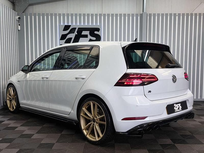Used VW Golf VII R 310 HP (228 kW) 2018 White Hatchback