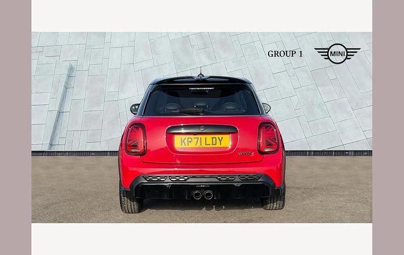 Used Mini Cooper S Sport 178 HP (130 kW) 2021 Red Hatchback
