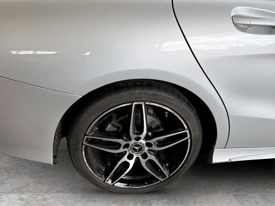 Used Mercedes CLA180 Shooting Brake AMG line 122 HP (89 kW) 2017 Silver Estate