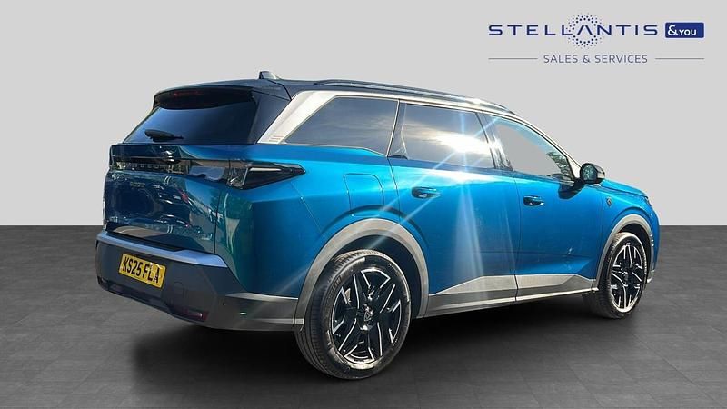 Gebraucht Peugeot 5008 GT 134 PS (98 kW) 2025 Blau SUV