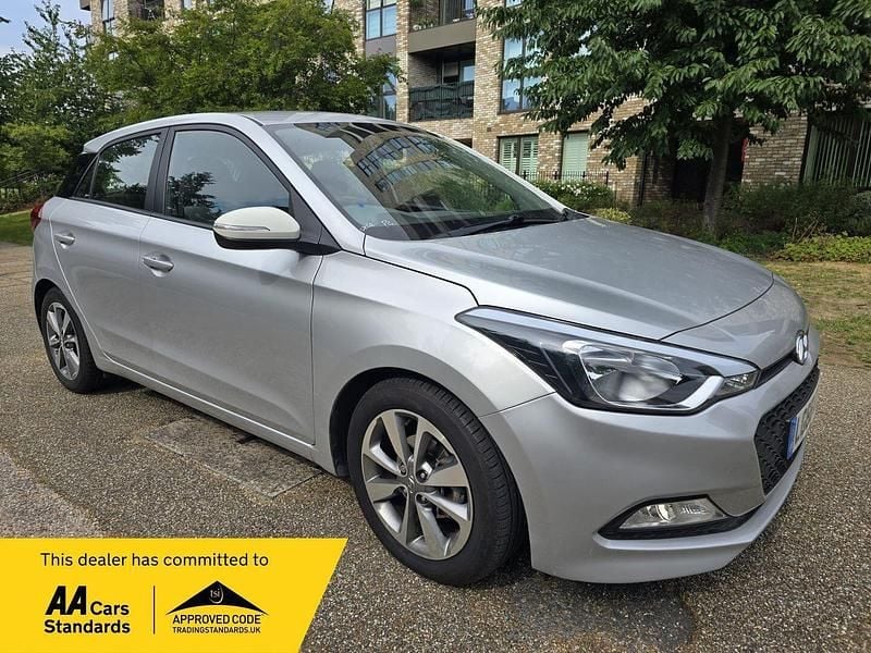 Silver Used 2016 Hyundai i20 SE Hatchback | £7,790 (Good price) - Image 1/4