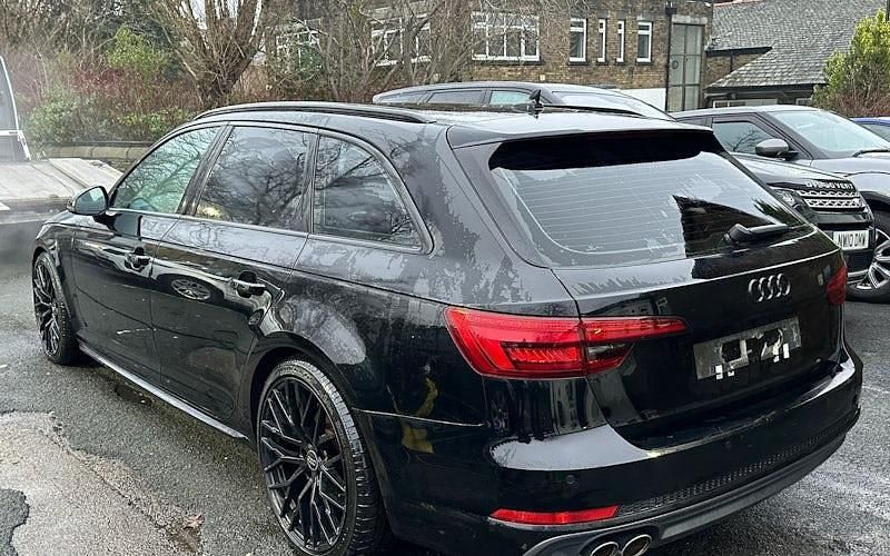 Used Audi A4 S-Line 218 HP (160 kW) 2017 Estate