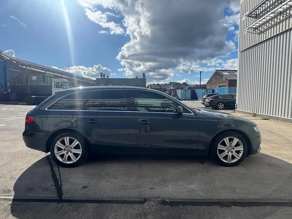 Used Audi A4 143 HP (105 kW) 2010 Grey Estate