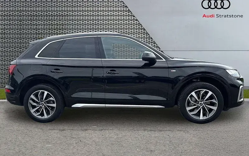 Used Audi Q5 S-Line 265 HP (194 kW) 2024 SUV