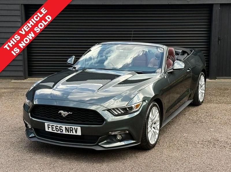 Used Ford Mustang Convertible 317 HP (233 kW) 2016 Green Cabriolet