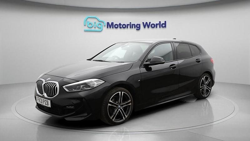 Used BMW 118 M Sport 136 HP (100 kW) 2021 Black Hatchback