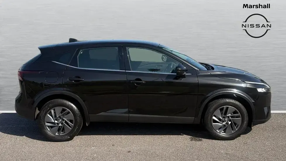 Used Nissan Qashqai Acenta Premium 158 HP (116 kW) 2023 Black SUV