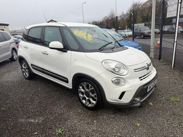 White Used 2014 Fiat 500L Trekking MPV | £2,995 (Fair price) - Image 1/4