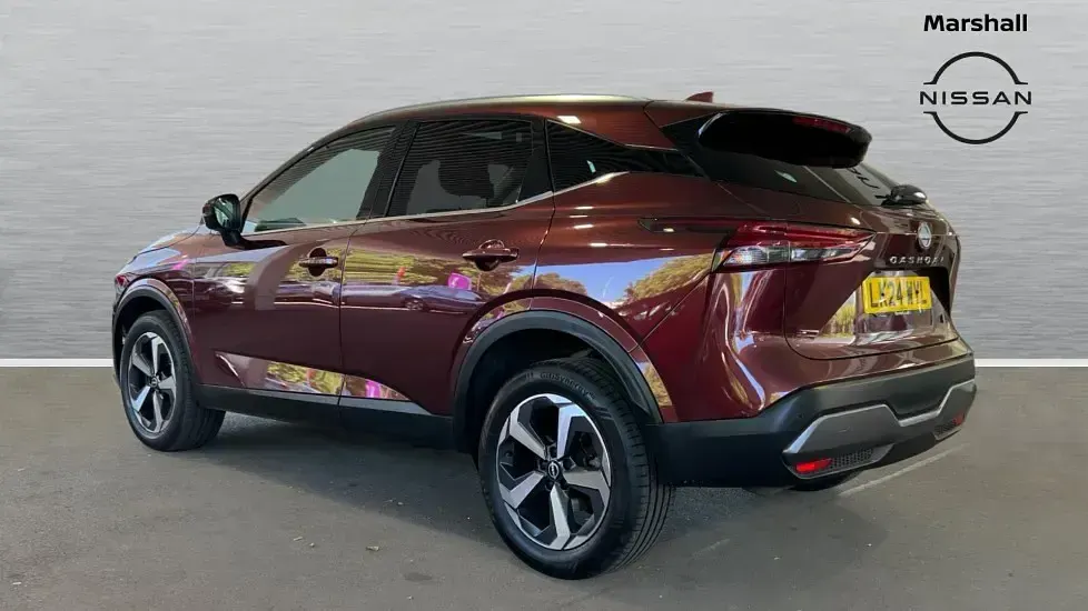 Used Nissan Qashqai N-Connecta 158 HP (116 kW) 2024 Red SUV