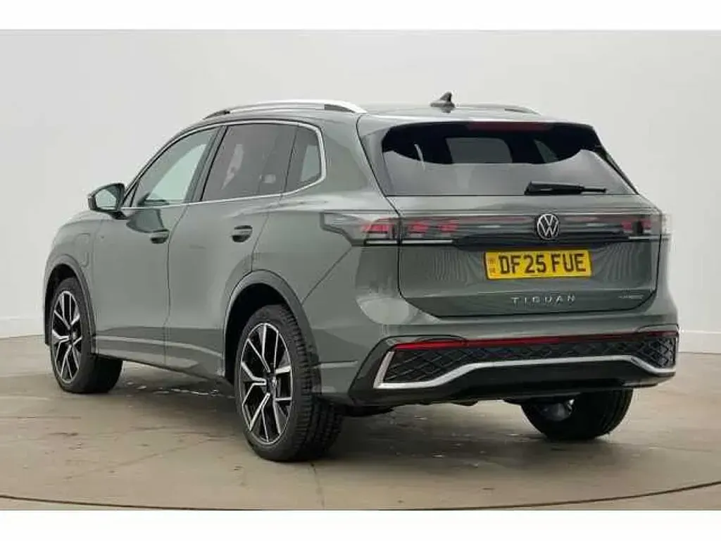 Used VW Tiguan 272 HP (200 kW) 2025 SUV