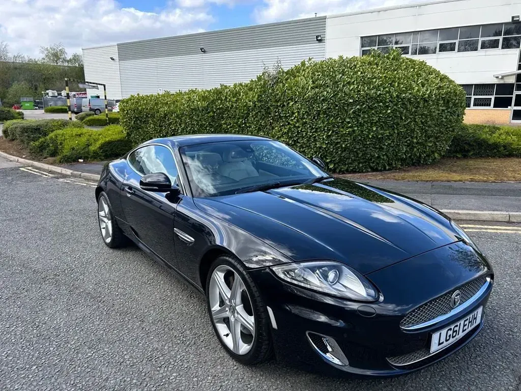 Usado Jaguar XK Portfolio 385 HP (283 kW) 2011 Preto Coupé