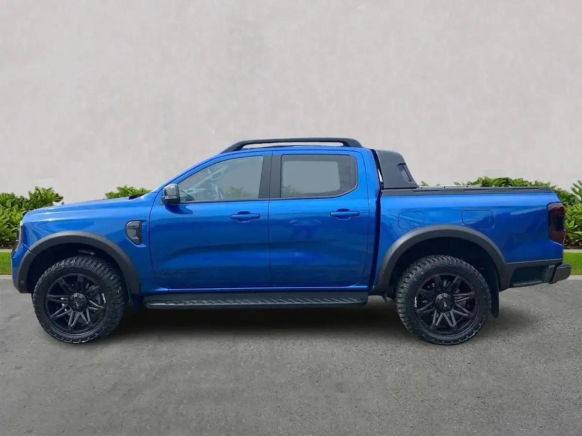 Used Ford Ranger Wildtrack 281 HP (206 kW) 2025 Blue Pickup